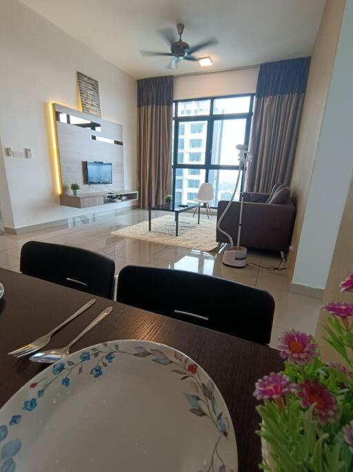 Conezion, Nice View, Beside Ioi City Mall, Opposite Hospital Serdang, Beside Uniteen And Upm, Πουτρατζάγια Εξωτερικό φωτογραφία