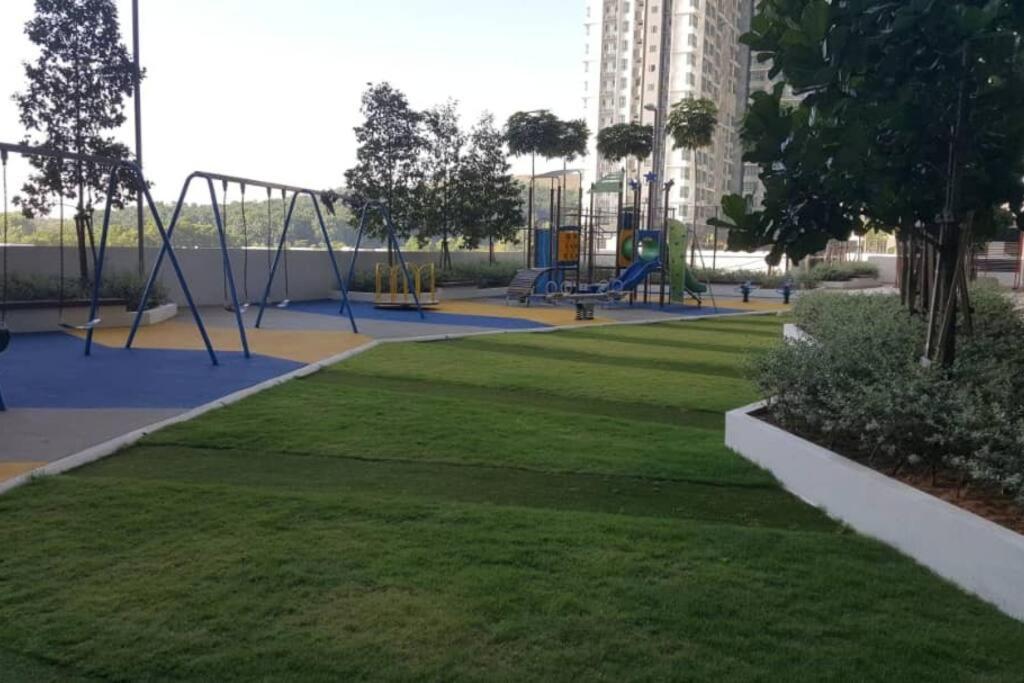 Conezion, Nice View, Beside Ioi City Mall, Opposite Hospital Serdang, Beside Uniteen And Upm, Πουτρατζάγια Εξωτερικό φωτογραφία