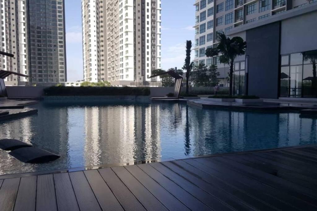 Conezion, Nice View, Beside Ioi City Mall, Opposite Hospital Serdang, Beside Uniteen And Upm, Πουτρατζάγια Εξωτερικό φωτογραφία